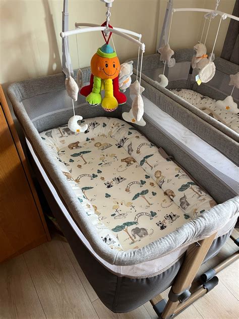 Kūdikio lopšelis prie tėvų lovos