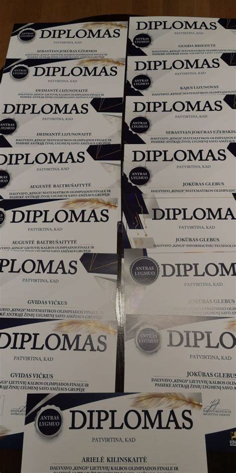 Auklėtinių diplomai ir apdovanojimai