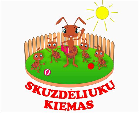 erdvus darželio kiemas su žaidimų aikštele