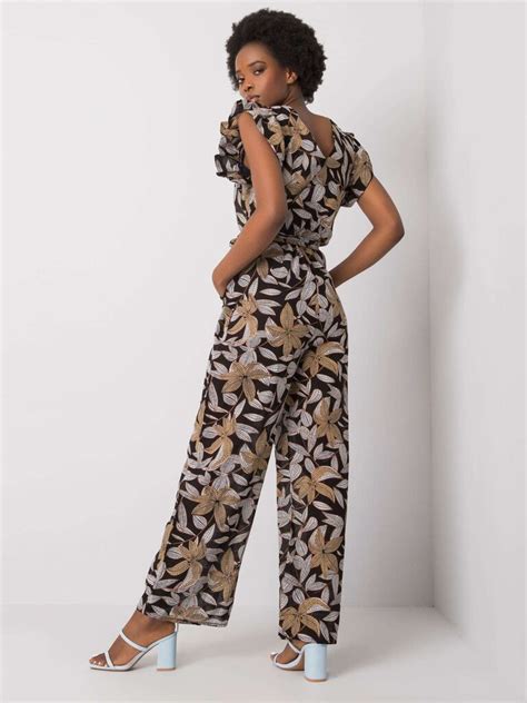 įvairių spalvų ir stilių Lassie kombinezonai