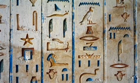 Egipto gyvūnų dievybės ir hieroglifai