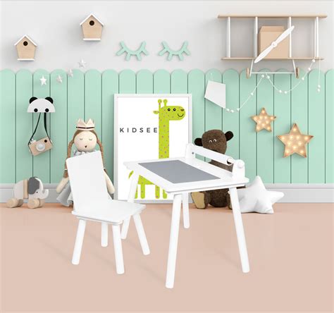 Vaikiškos kėdutės lėktuve