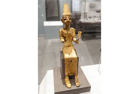 Dievo Elo statula (1400-1200 prieš Kristų, bronza, auksavimas, rasta Megide)