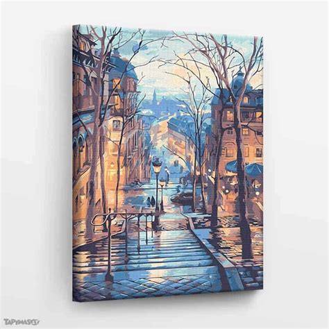 Spalvingi vabalai pievoje po lietaus