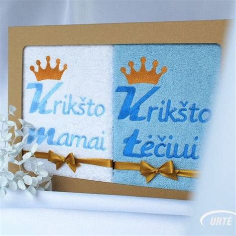 Krikštatėviai ir krikštavaikis kartu atostogauja