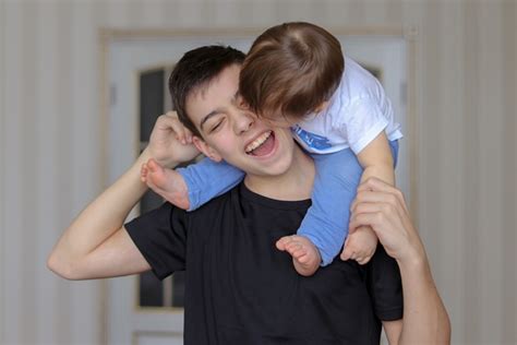 Amžiaus skirtumas tarp tėvų ir vaikų