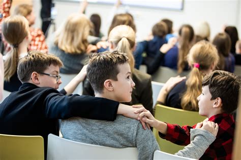Vaikai karatė treniruotėje