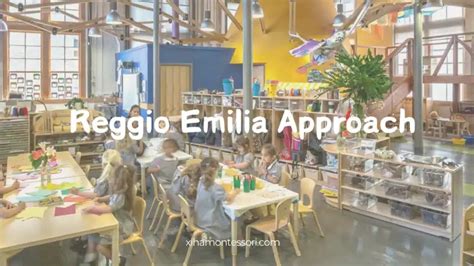Vaikai darželio aplinkoje su Reggio Emilia elementais
