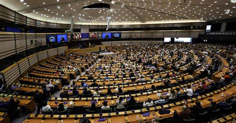 Diskusijos Airijos parlamente