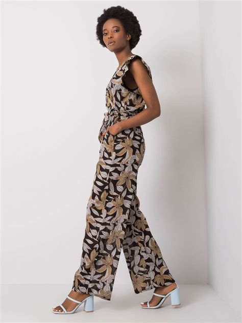 Įvairių spalvų ir stilių vaikiški kombinezonai