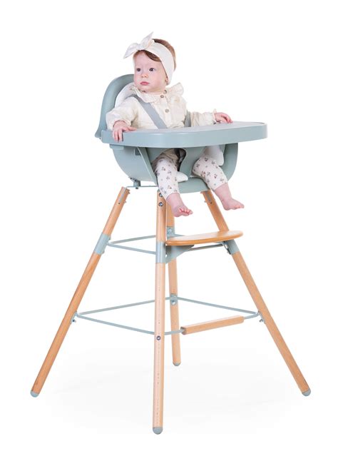 Maitinimo kėdutės savybių infografika