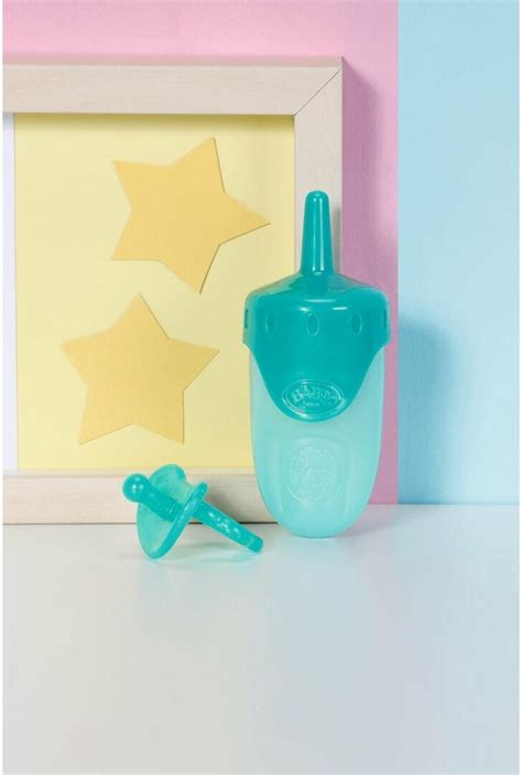 čiulptukas, buteliukas, šaukštelis ir taurelė