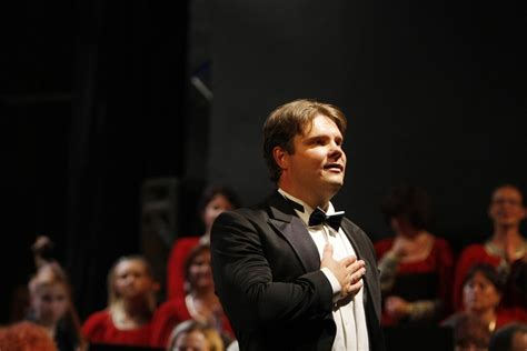 Almas Švilpa operos scenoje