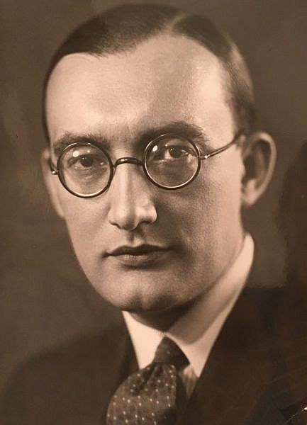 Stasys Lozoraitis kalba Baltijos valstybių užsienio reikalų ministrų konferencijoje Rygoje, 1936 m.