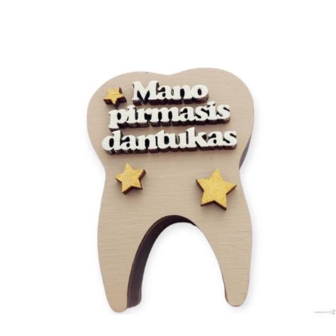 Pirmasis dantukas ir sidabrinė dėžutė jam saugoti