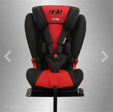 Automobilinė kėdutė su puodelių laikikliais