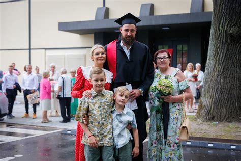 Jonas Radzevičius su šeima