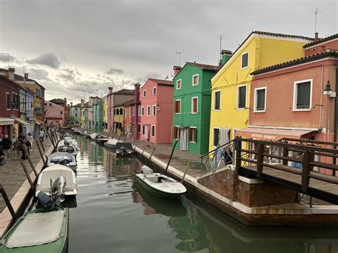 Nuotrauka, vaizduojanti Vakario šeimą