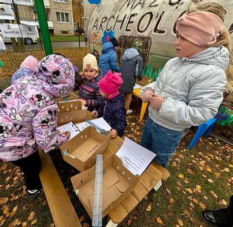 Vaikai dalyvauja tarptautiniame kultūriniame projekte