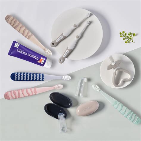 kūdikių dantų priežiūros priemonės