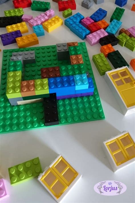 Raidžių sudarymas iš LEGO kaladėlių