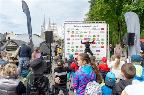Nuotrauka iš šeimų festivalio ar stovyklos