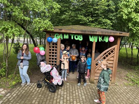 Vaikai, mokantys tausoti gamtos išteklius