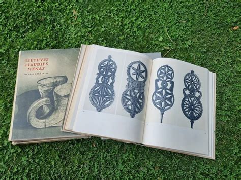 Lietuviškas liaudies menas: medžio drožiniai