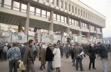 Lietuvos radijo ir televizijos pastatas 1991 m. sausio 13-osios naktį