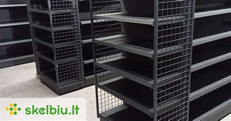 Lentynos su sauskelnėmis Norvegijos prekybos centre