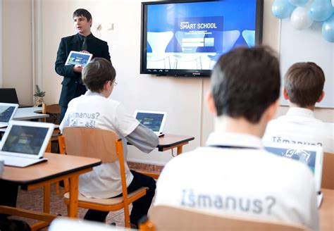 išmani klasė su moderniomis technologijomis