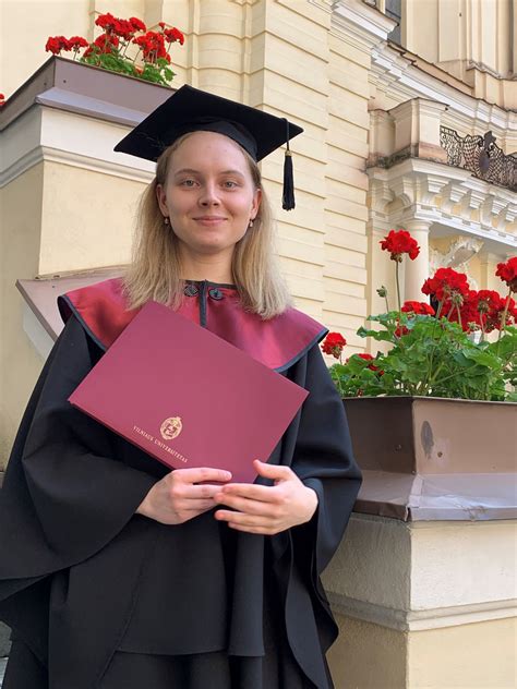 Nėščia studentė universitete