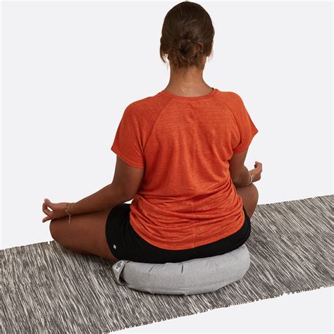 Meditacinė jogos poza