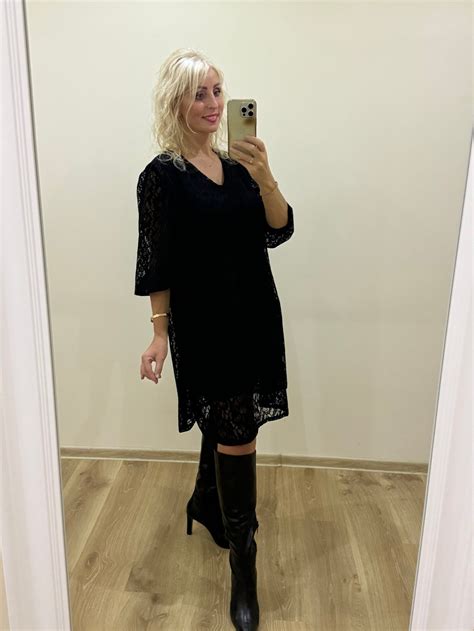 Gipiūrinė krikštynų suknelė