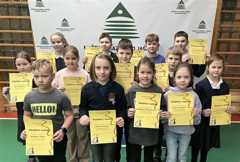 Vaikai, minintys Lietuvos laisvės gynėjų dieną