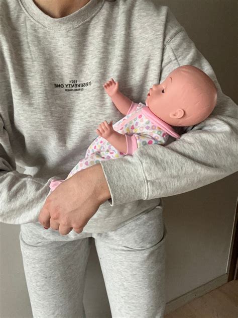 kūdikio nešiojimo M padėtis schema