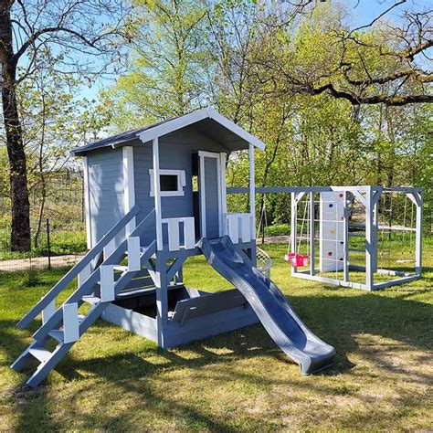 erdvi žaidimų aikštelė vaikams