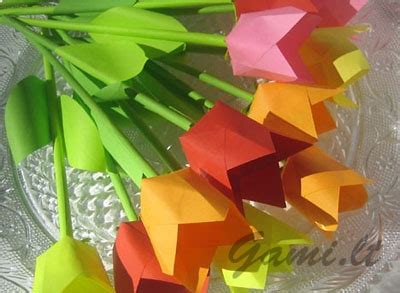 vaikiškos tulpės iš popieriaus