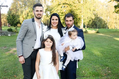 krikštynų ceremonijos akimirka