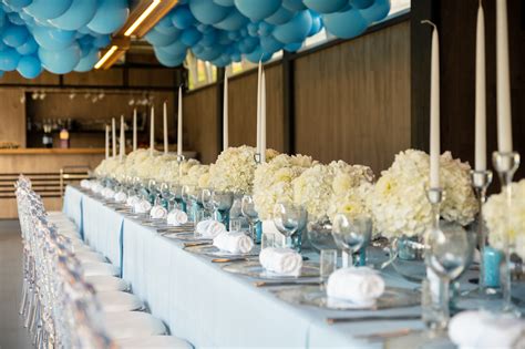 krikštynų vaišių stalo dekoras