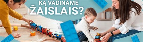 vaikas klausosi garsų aplinkoje