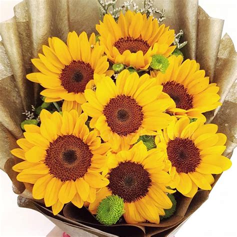 Simbolinė saulėgrąžų puokštė