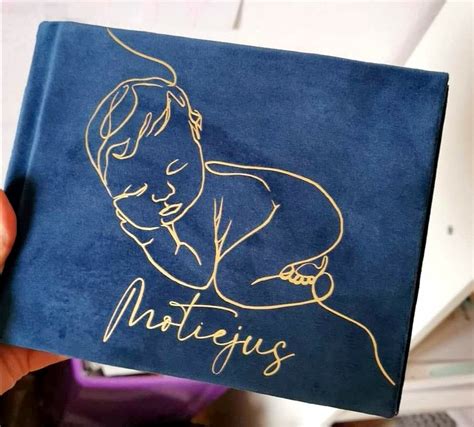 Individualizuotas krikštynų albumo viršelis