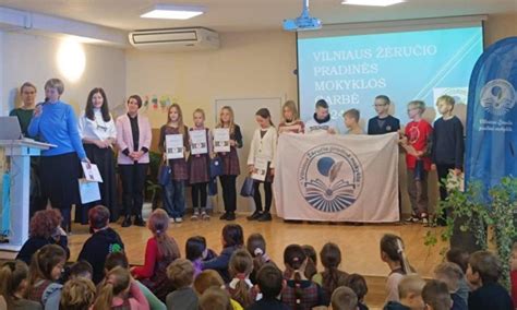 Olandijos pradinės mokyklos klasės aplinka