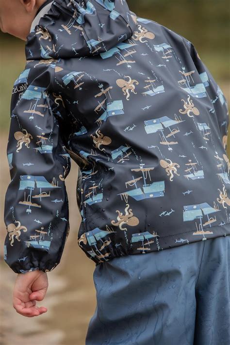 Lietaus rūbų audinių pavyzdžiai