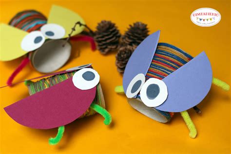 vaikų kūrybiniai darbeliai naudojant įvairias technikas