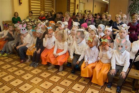vaikai dalyvaujantys lietuvių liaudies pasakų edukacijoje