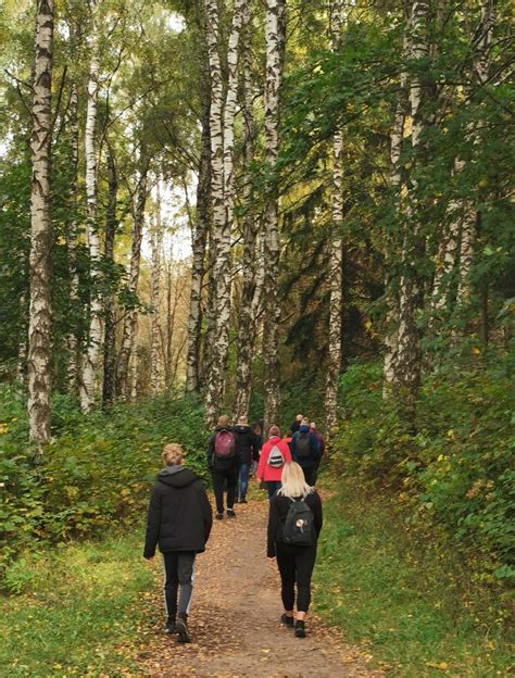 šeima pramogauja gamtoje