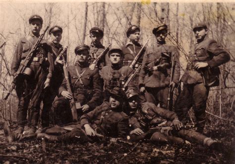 Istorinė nuotrauka, vaizduojanti Sovietų Sąjungos kariuomenę Baltijos šalyse