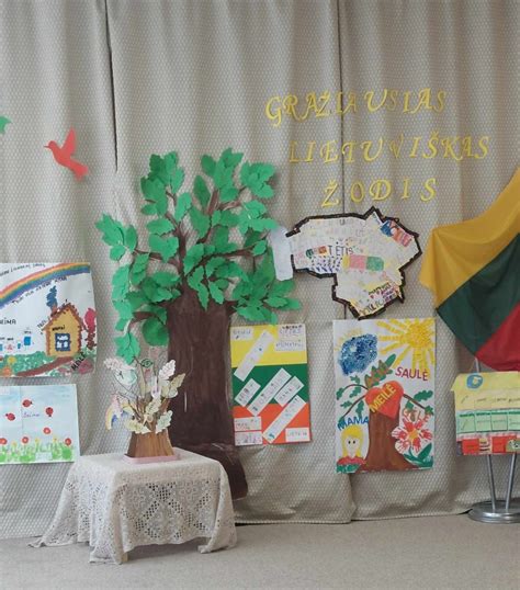 Vaikų piešiniai parodai „Gražiausias lietuviškas žodis“